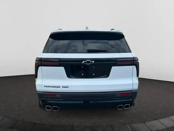 Chevrolet Traverse 2026 photo 4