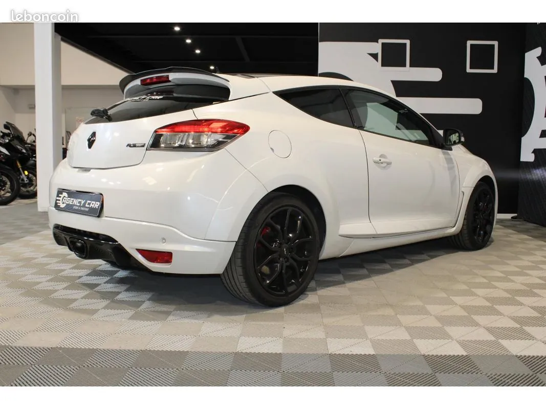 Renault Megane 2015 photo 3