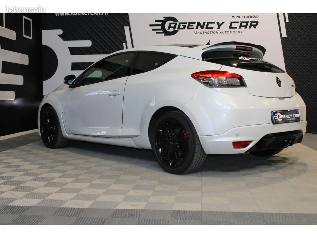 Renault Megane 2015 photo 4