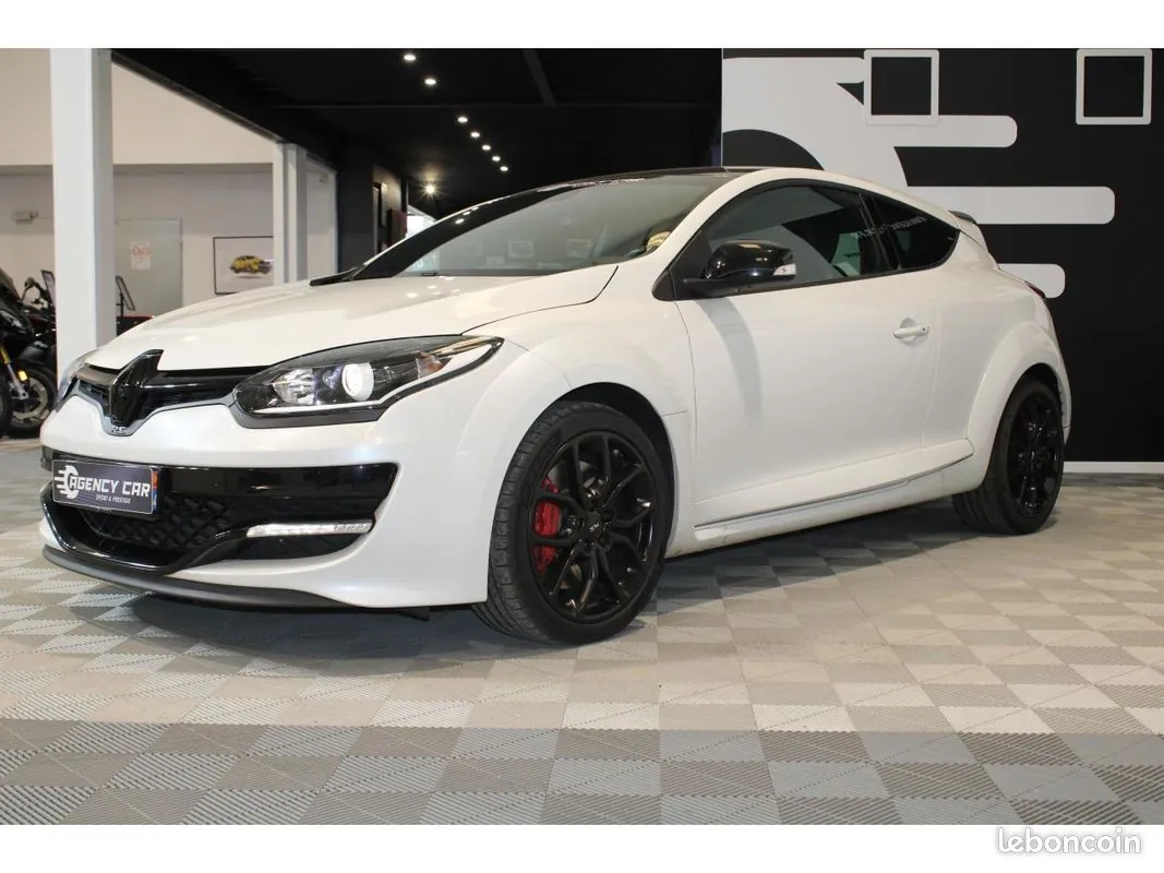 Renault Megane 2015 photo 2