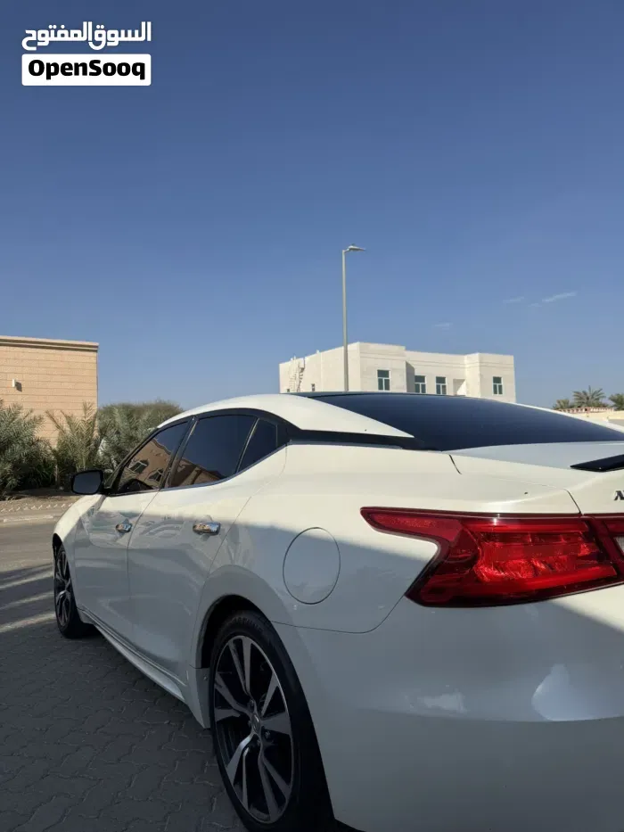 Nissan Maxima