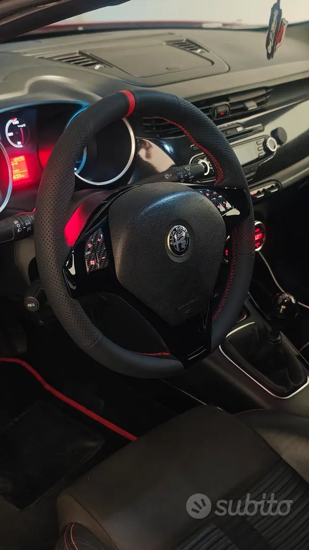 Alfa Romeo Giulietta 2011 photo 4