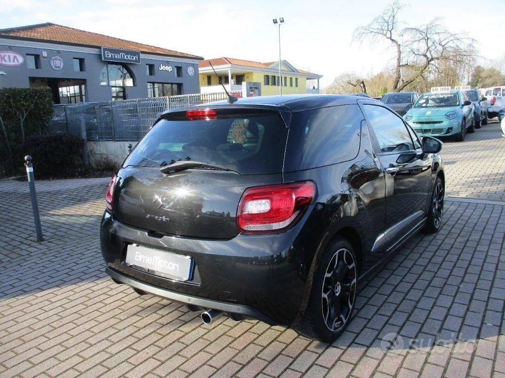 DS Automobiles Ds 3 2011 photo 4