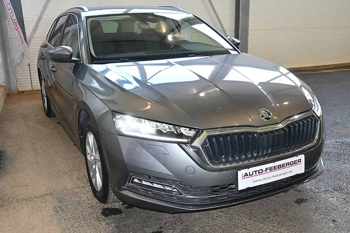 Skoda Octavia 2023 photo 3