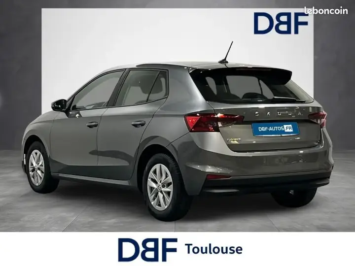 Skoda Fabia 2022 photo 3
