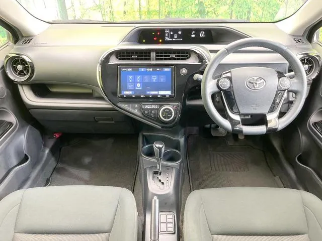 Toyota Aqua 2019 photo 2