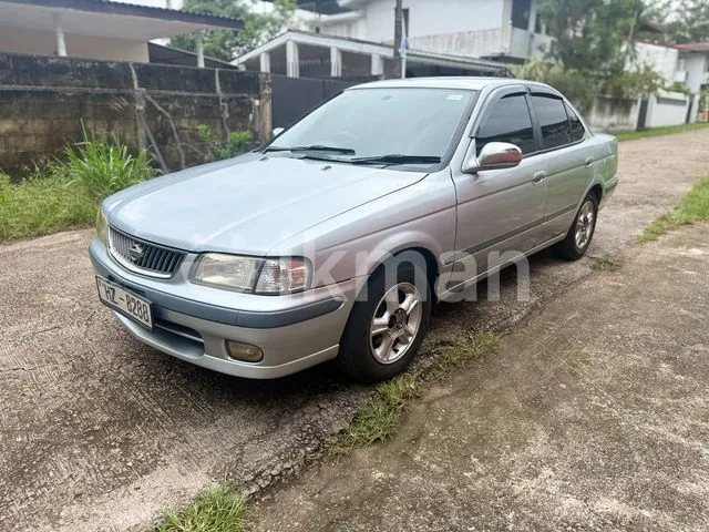 Nissan Sunny 2000 photo 3