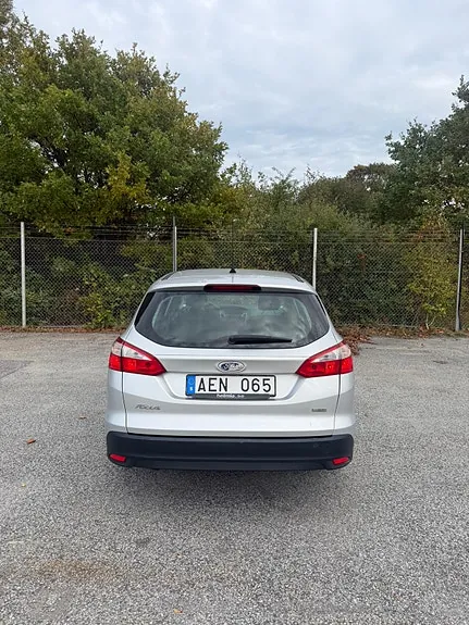 Ford Focus 2012 photo 4