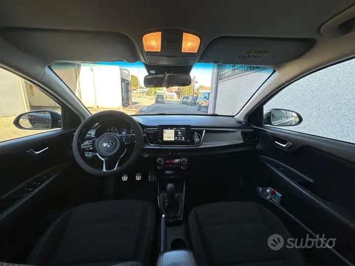 Kia Rio 2018 photo 3