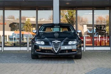 Alfa Romeo Gt 2006 photo 2