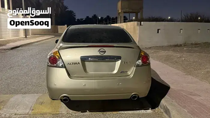 Nissan Altima 2010 photo 4