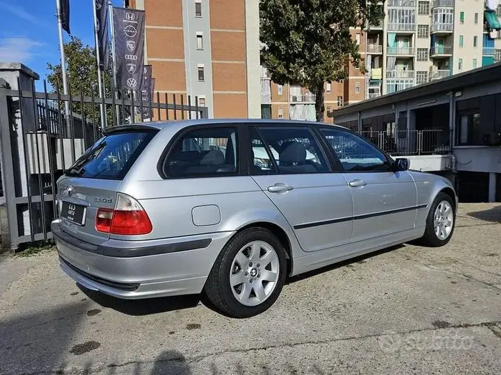 BMW 3 Series 2004 photo 4