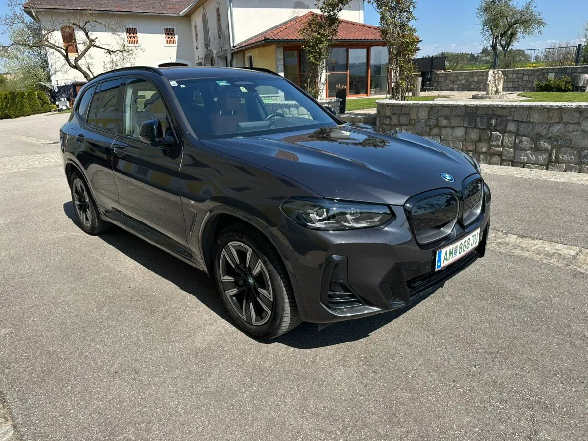 BMW Ix3