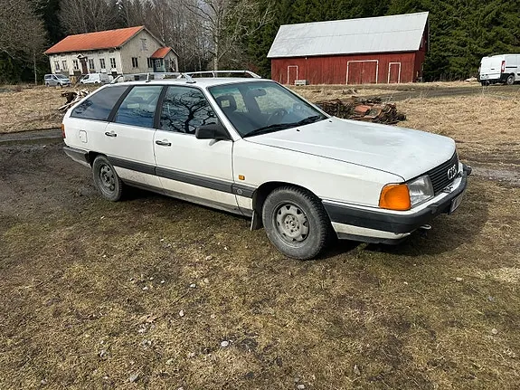 Audi 100