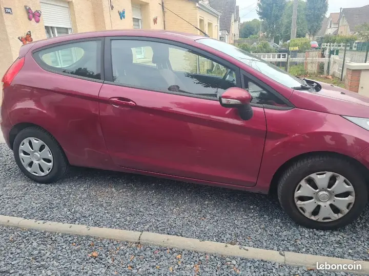 Ford Fiesta 2009 photo 3