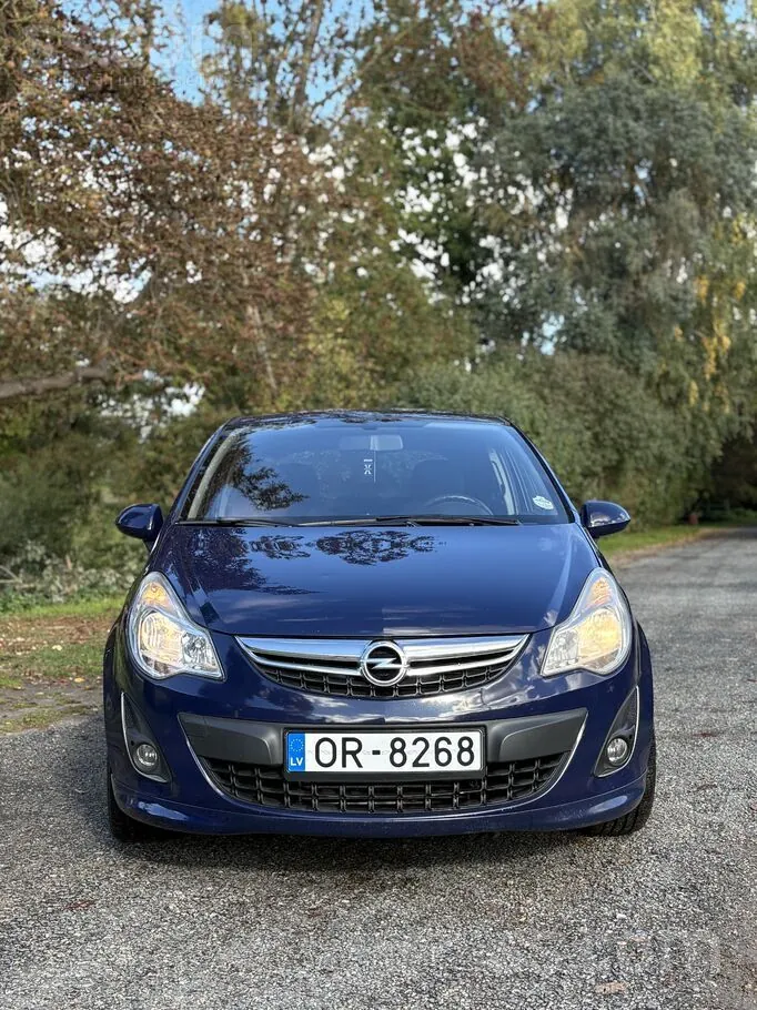 Opel Corsa 2011 photo 2