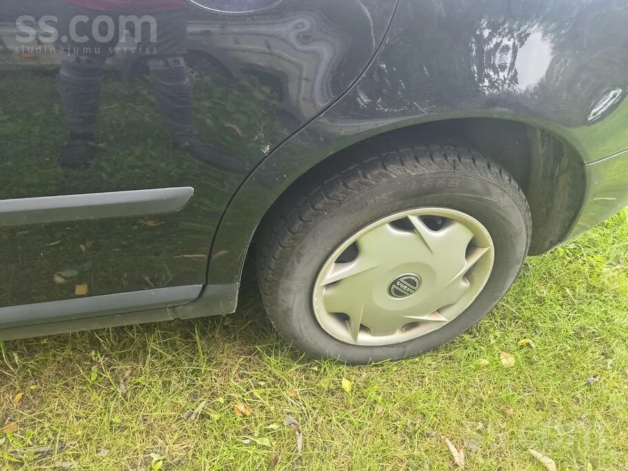 Volvo V50 2005 photo 2
