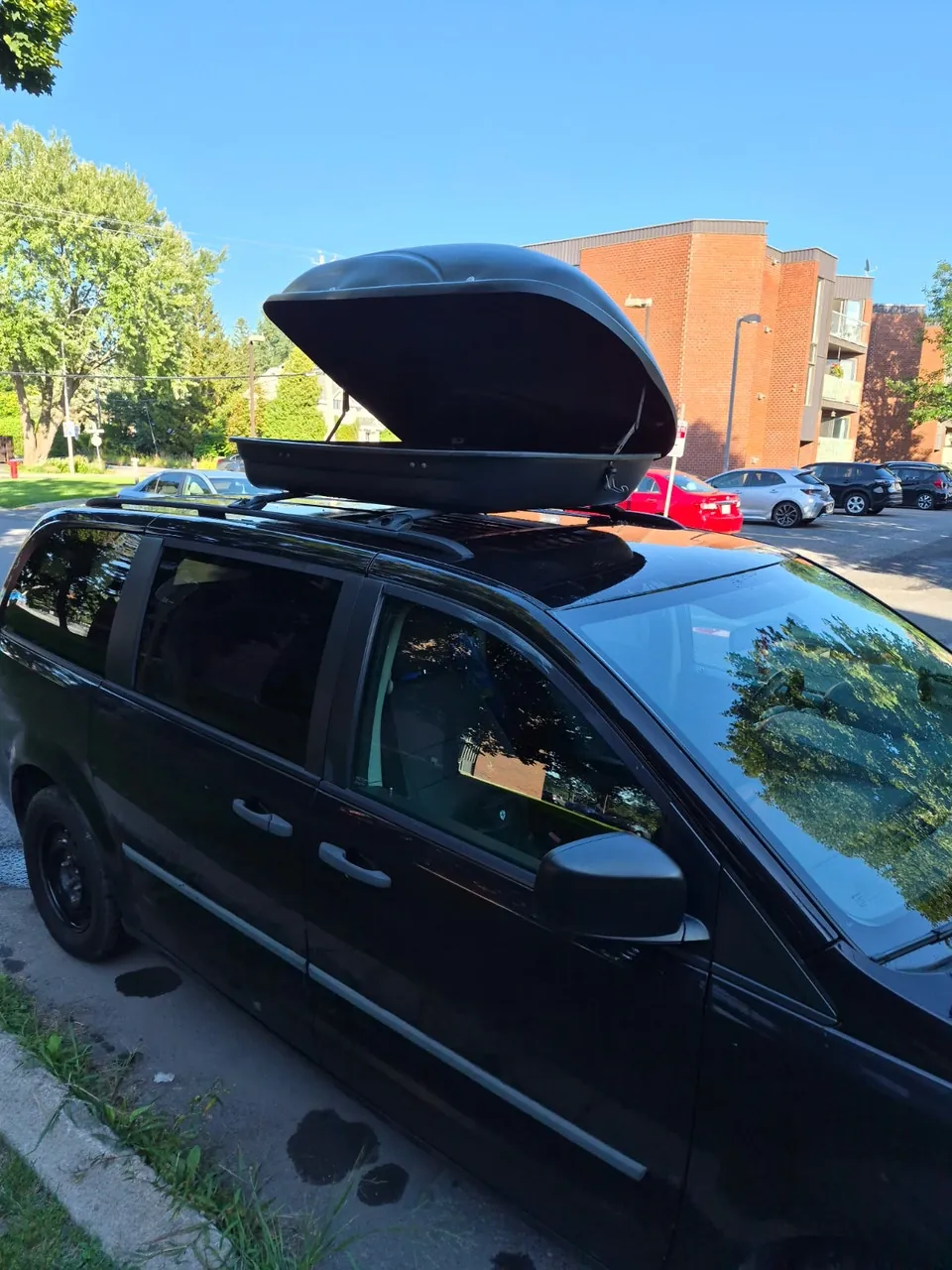 Dodge Grand Caravan 2010 photo 2