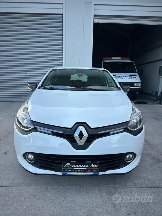 Renault Clio 2015 photo 4