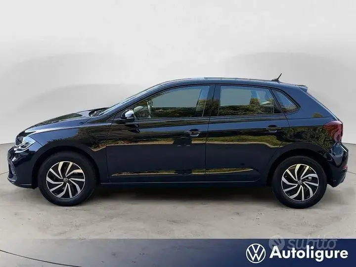 Volkswagen Polo 2023 photo 2