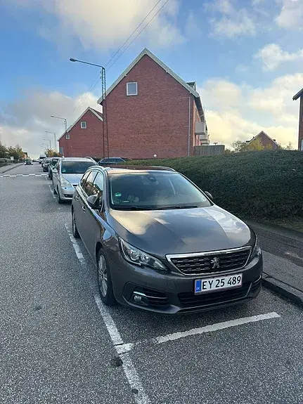 Peugeot 308 2018 photo 2