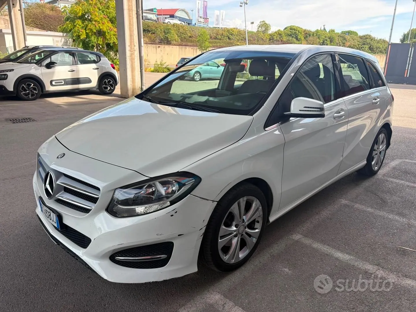 Mercedes-Benz B 200