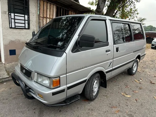 Nissan Vanette