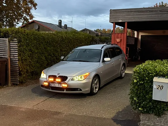 BMW 525I