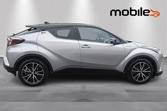 Toyota C-Hr 2018 photo 2