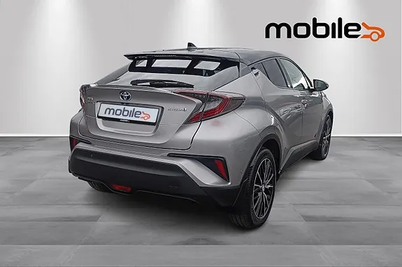 Toyota C-Hr 2018 photo 3