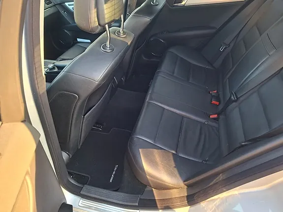 Mercedes-Benz C320 2008 photo 4