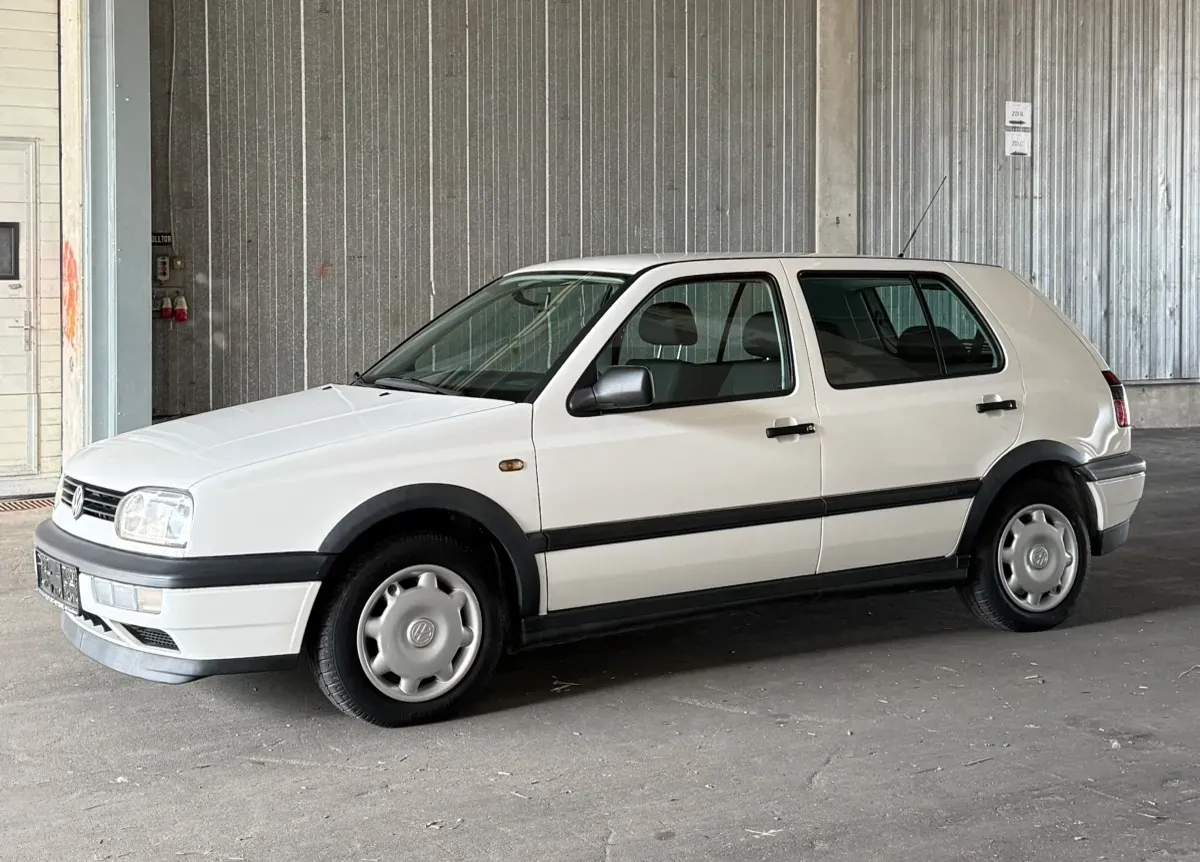 Volkswagen Golf 1997 photo 2