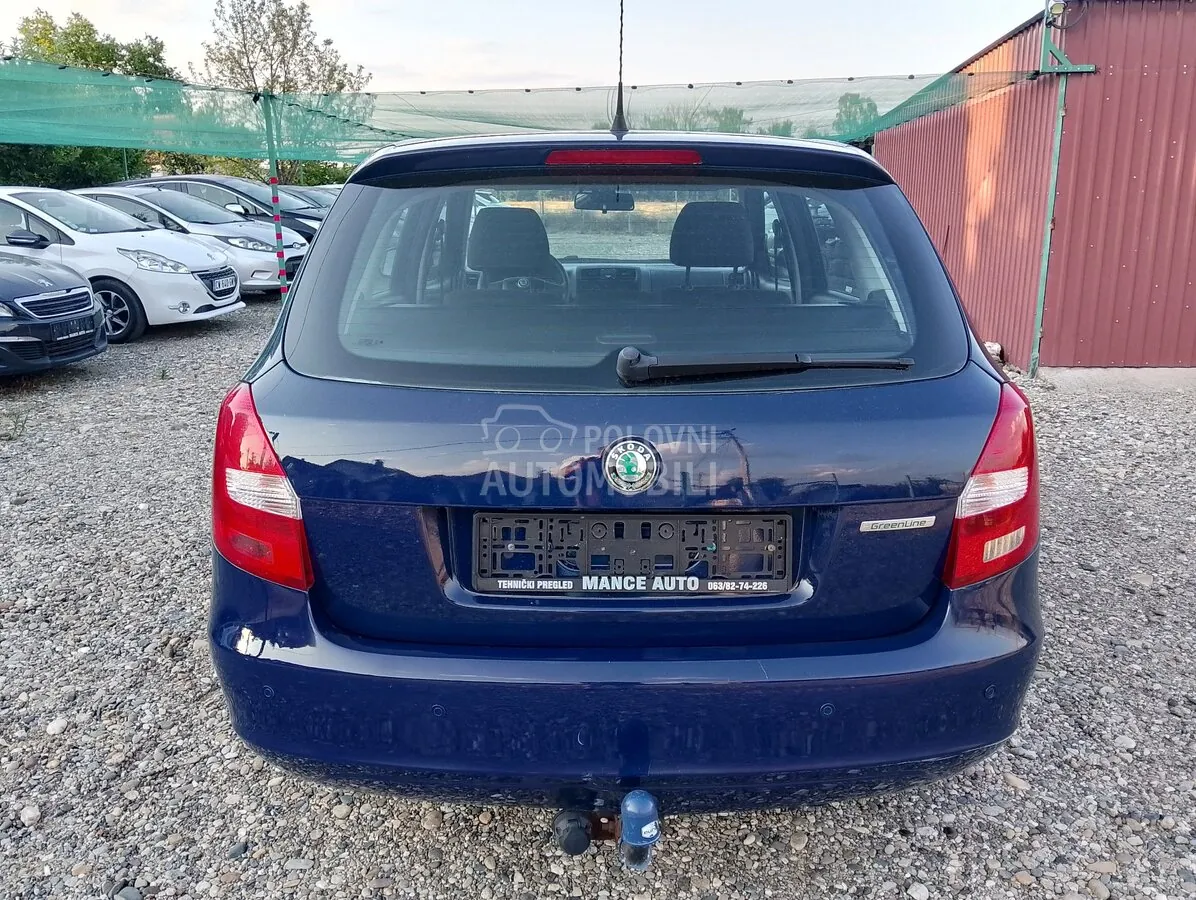 Skoda Fabia 2011 photo 5