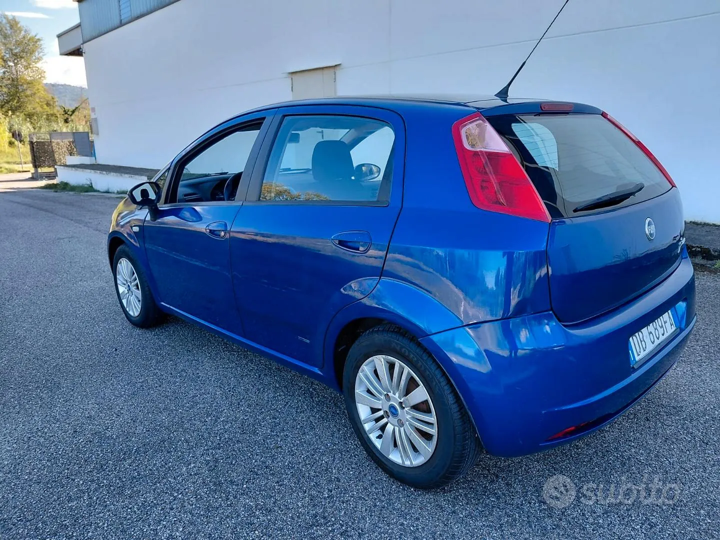 Fiat Grande Punto 2006 photo 2