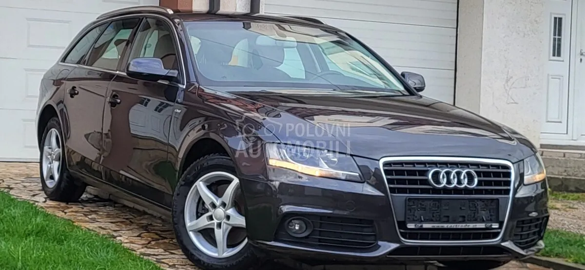 Audi A4 2011 photo 2