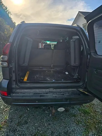 Toyota Land Cruiser 2004 photo 4