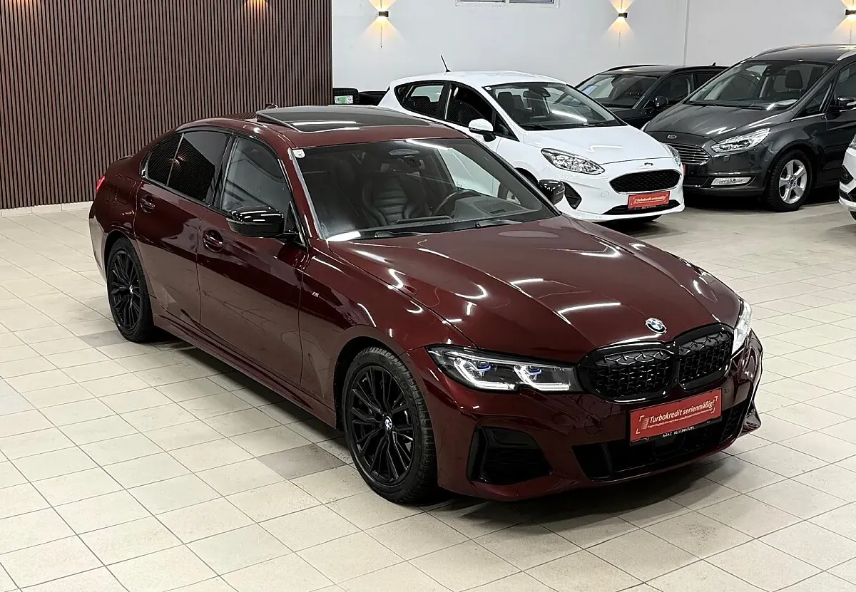 BMW 3 Series 2022 photo 2