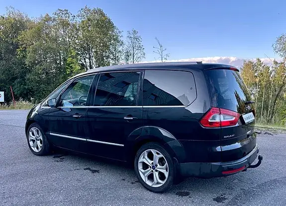 Ford Galaxy 2013 photo 4