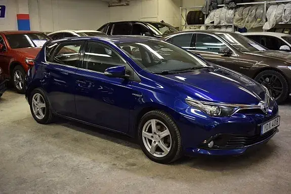Toyota Auris 2016 photo 2