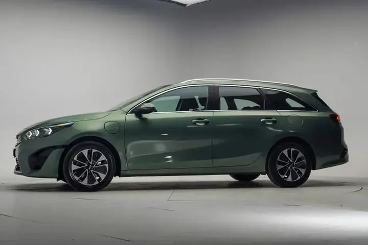 Kia Ceed 2023 photo 2