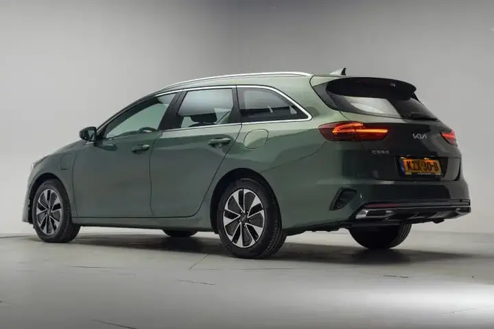 Kia Ceed 2023 photo 3