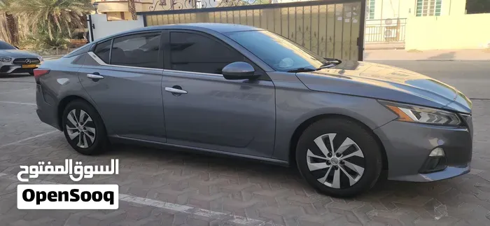 Nissan Altima 2022 photo 3