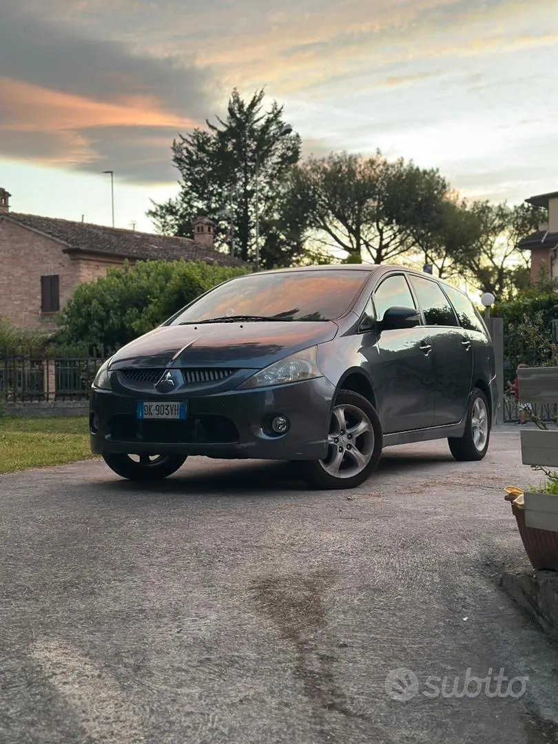 Mitsubishi Grandis