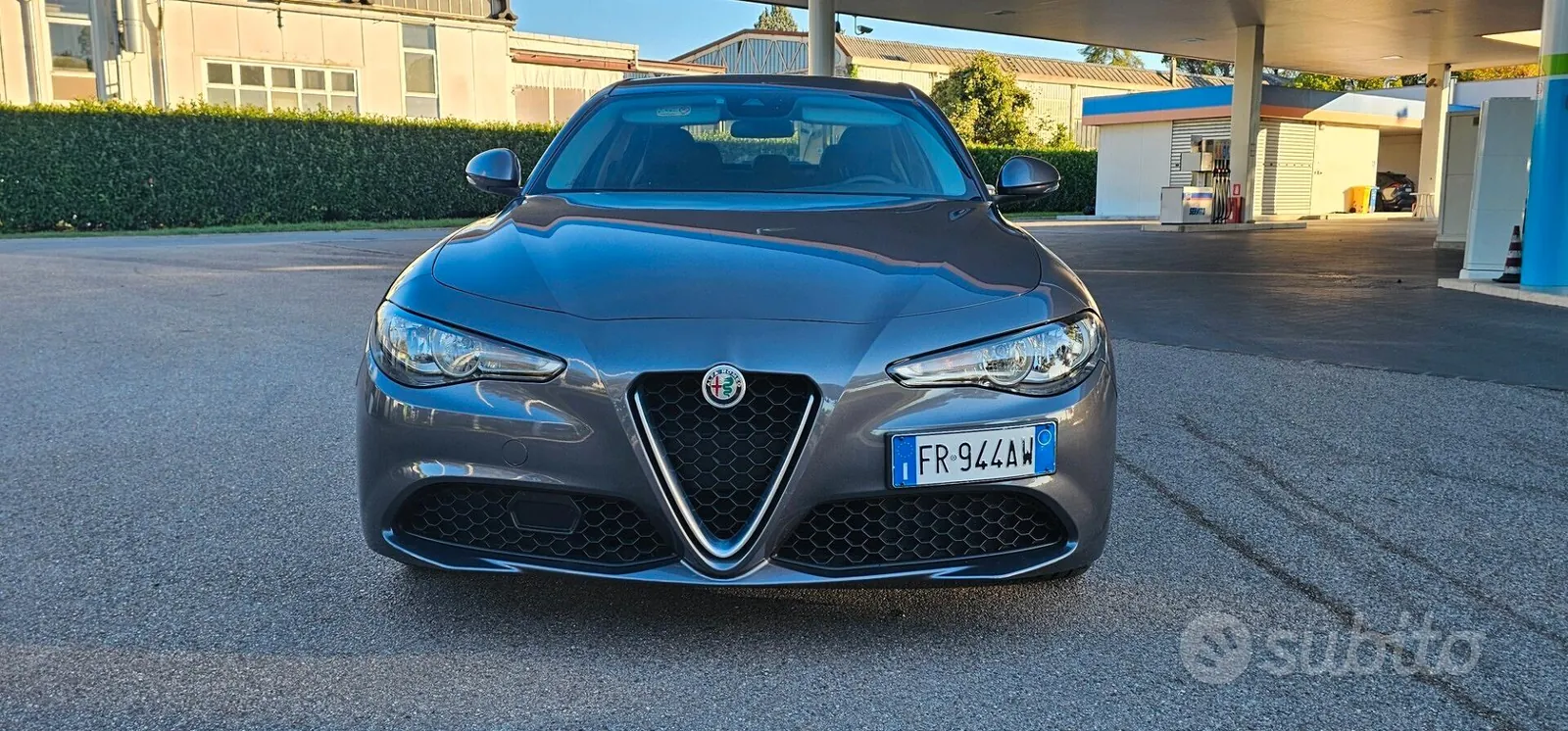 Alfa Romeo Giulia 2018 photo 2