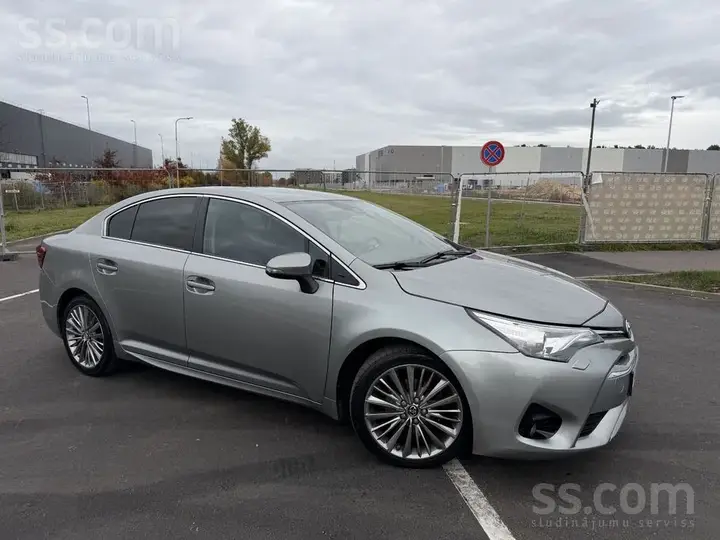 Toyota Avensis 2016 photo 2