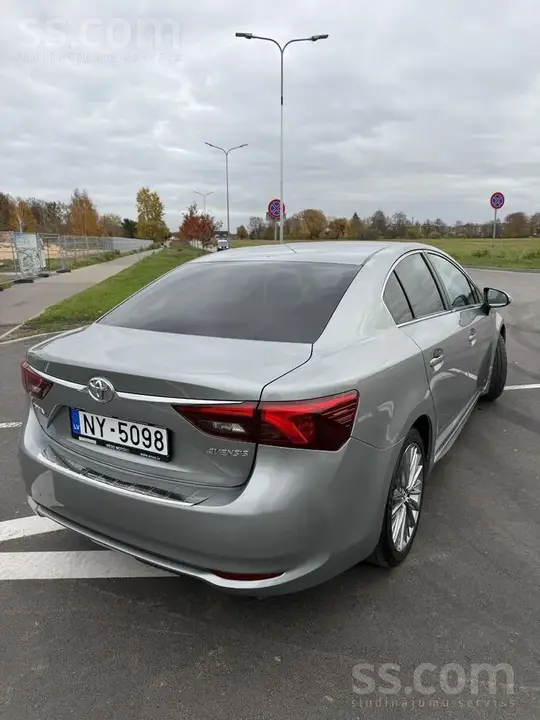 Toyota Avensis 2016 photo 4