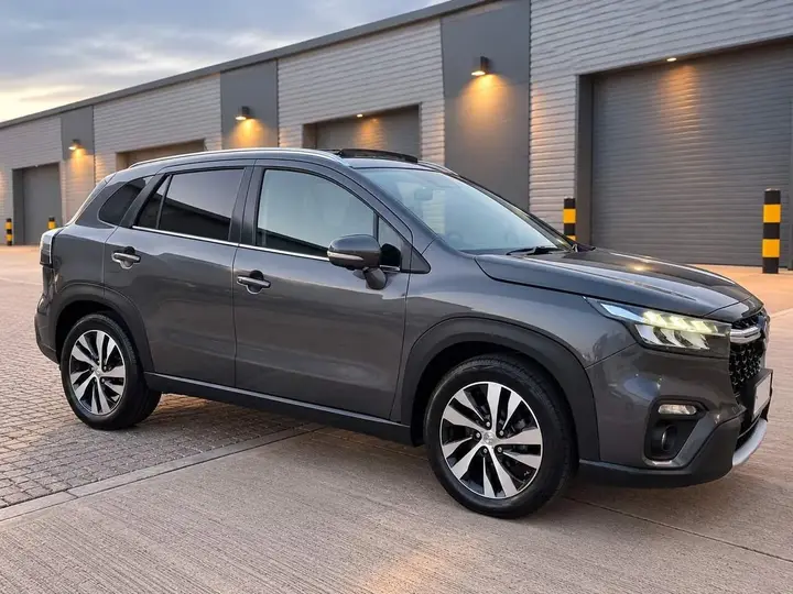 Suzuki S-Cross 2025 photo 4