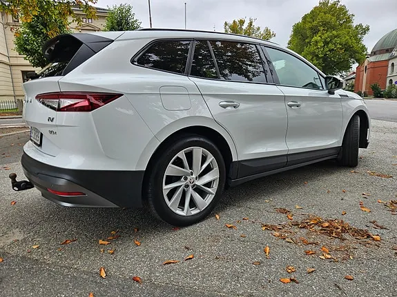 Skoda Enyaq 2022 photo 4