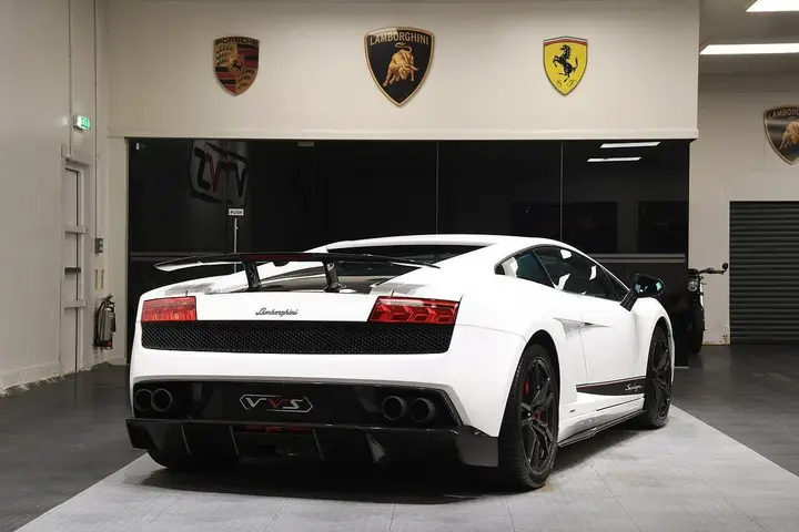 Lamborghini Gallardo 2010 photo 3