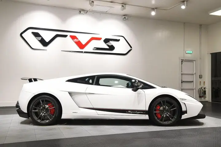 Lamborghini Gallardo 2010 photo 2
